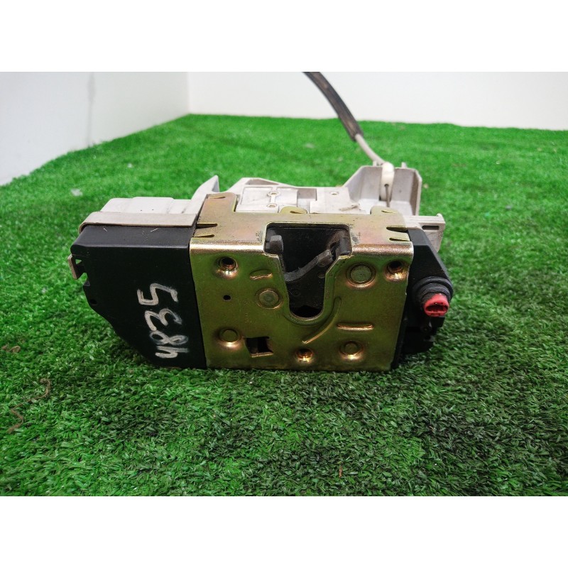 Recambio de cerradura puerta delantera derecha para peugeot 307 break / sw (s1) 2.0 hdi cat referencia OEM IAM   