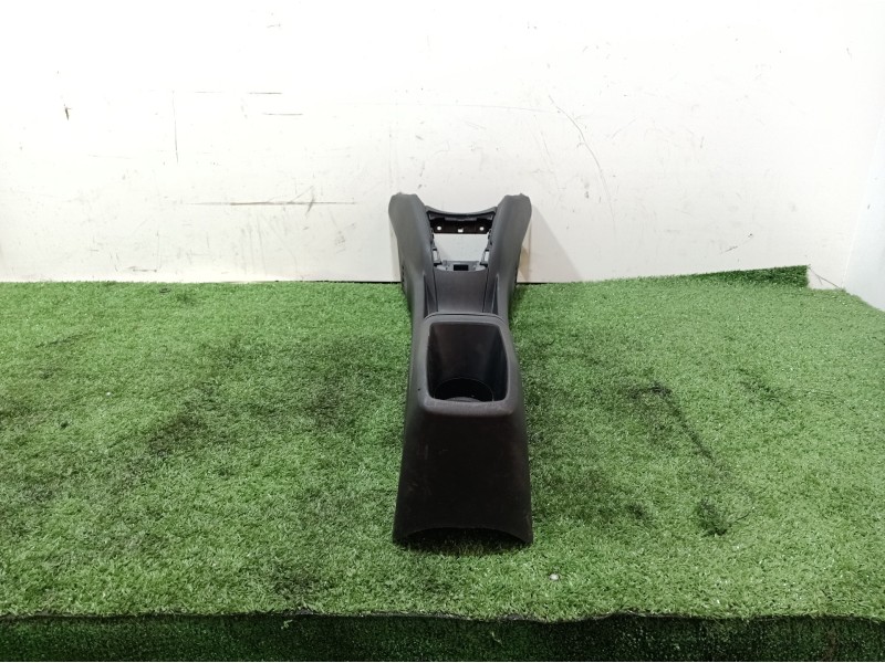 Recambio de consola central tras. para peugeot 208 active referencia OEM IAM 9672829777 9672829777 9672829777