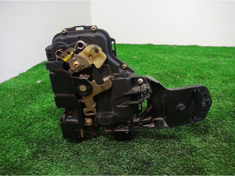 Recambio de cerradura puerta delantera izquierda para volkswagen passat berlina (3b2) comfortline referencia OEM IAM   