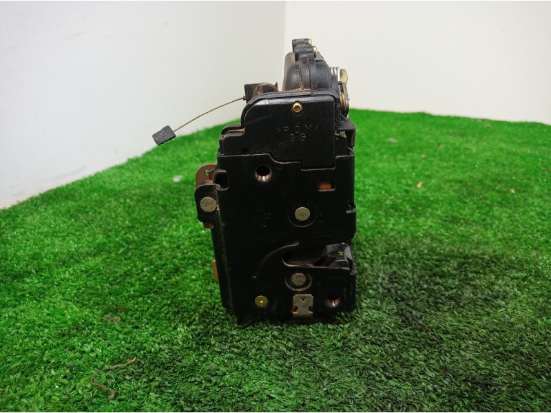 Recambio de cerradura puerta delantera izquierda para volkswagen passat berlina (3b2) comfortline referencia OEM IAM   