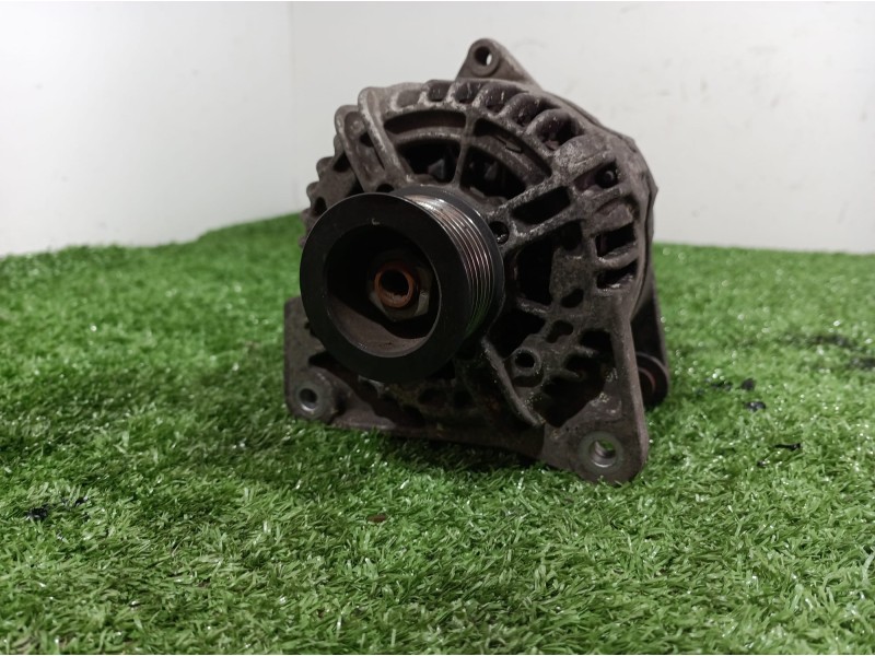 Recambio de alternador para renault clio iii 20 aniversario referencia OEM IAM 0124325186 0124325186 8200660037
