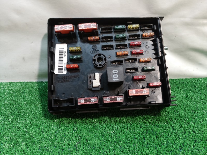 Recambio de caja reles / fusibles para volkswagen passat lim. (362) exclusive bluemotion referencia OEM IAM 3C0937125A 3C0937125