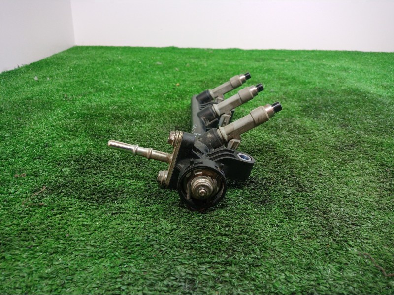 Recambio de rampa inyectora para peugeot 107 básico referencia OEM IAM 238140Q010A 238140Q010A 238140Q010A