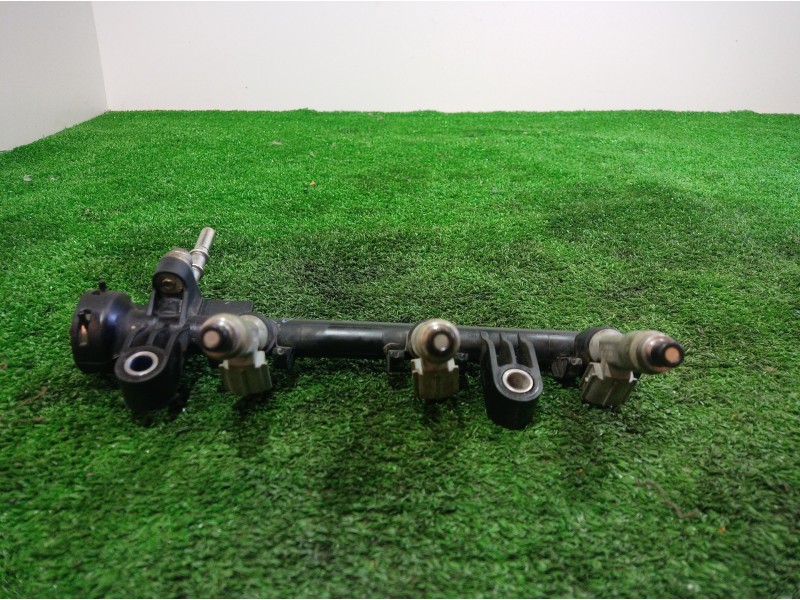 Recambio de rampa inyectora para peugeot 107 básico referencia OEM IAM 238140Q010A 238140Q010A 238140Q010A