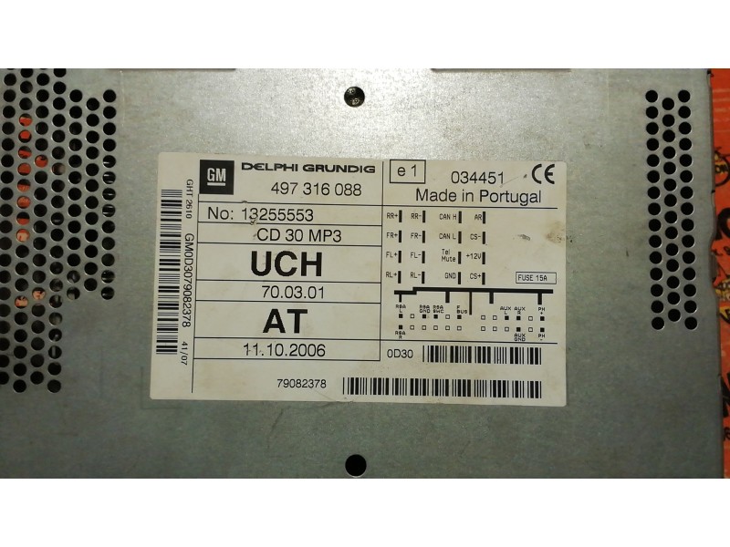 Recambio de sistema audio / radio cd para opel astra h berlina referencia OEM IAM 13255553 13255553 13255553