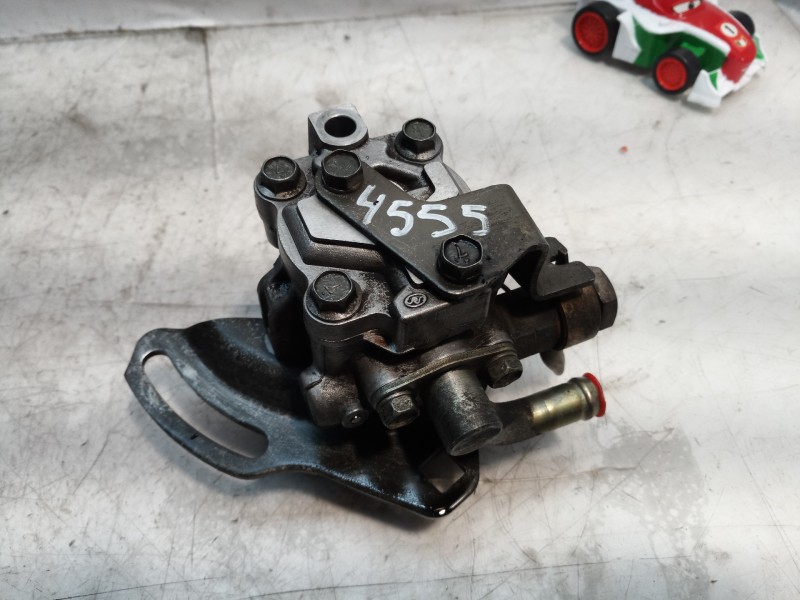 Recambio de bomba direccion para isuzu rodeo referencia OEM IAM   
