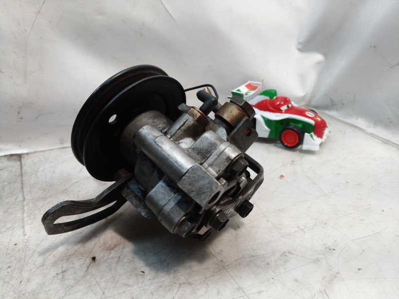 Recambio de bomba direccion para isuzu rodeo referencia OEM IAM   