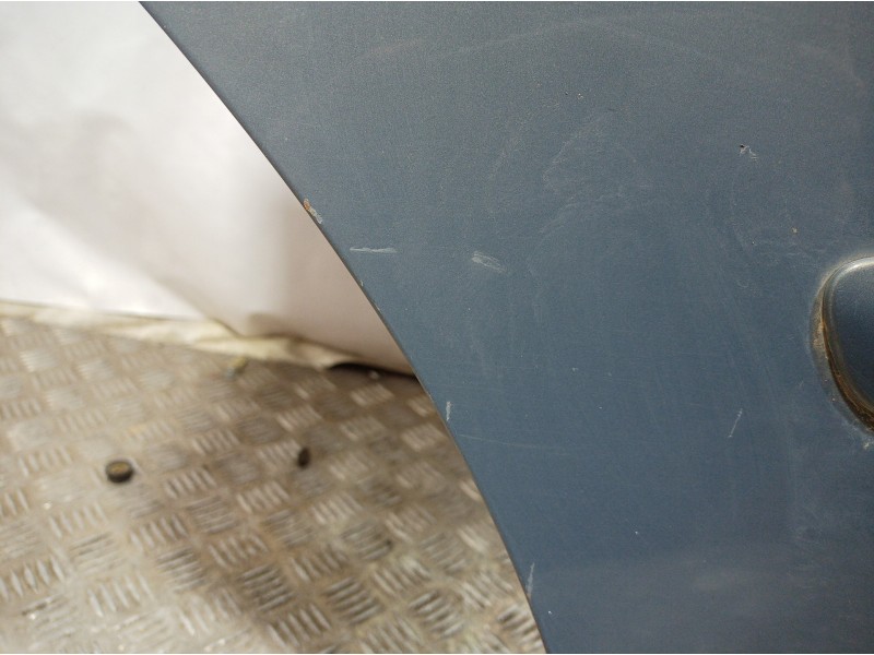 Recambio de puerta trasera derecha para volkswagen touran (1t1) referencia OEM IAM   