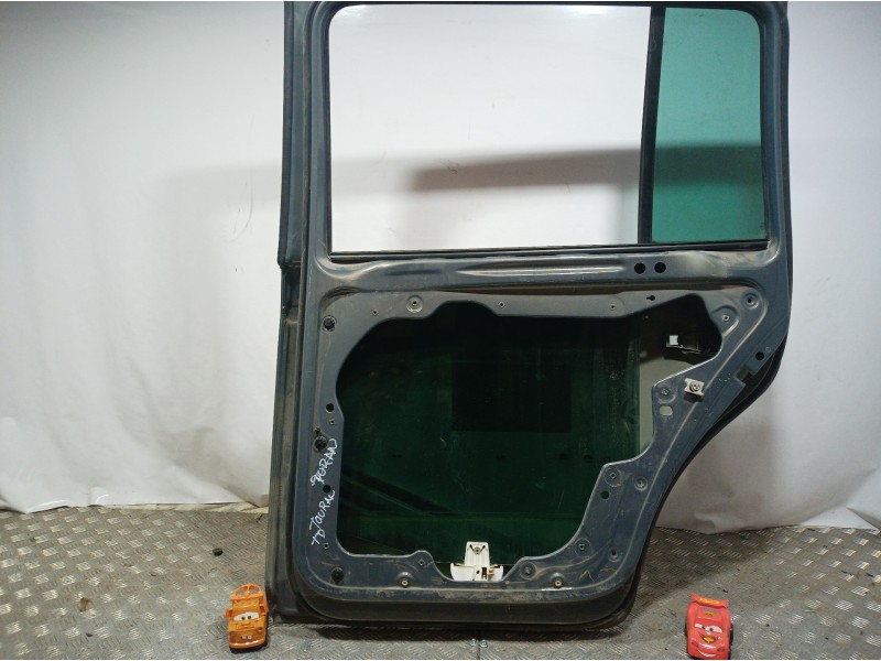 Recambio de puerta trasera derecha para volkswagen touran (1t1) referencia OEM IAM   