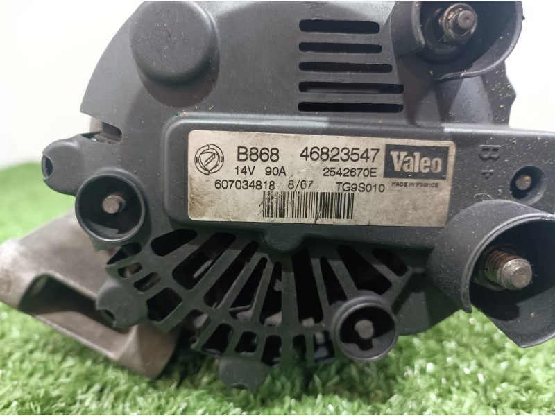 Recambio de alternador para fiat grande punto (199) referencia OEM IAM 607034818 607034818 46823547