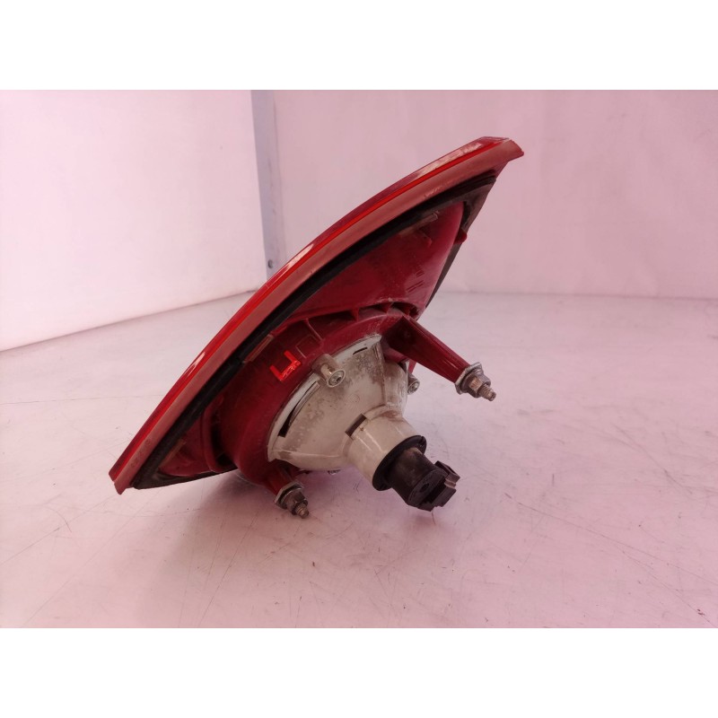 Recambio de piloto trasero derecho interior para volkswagen golf v berlina (1k1) gt sport referencia OEM IAM   