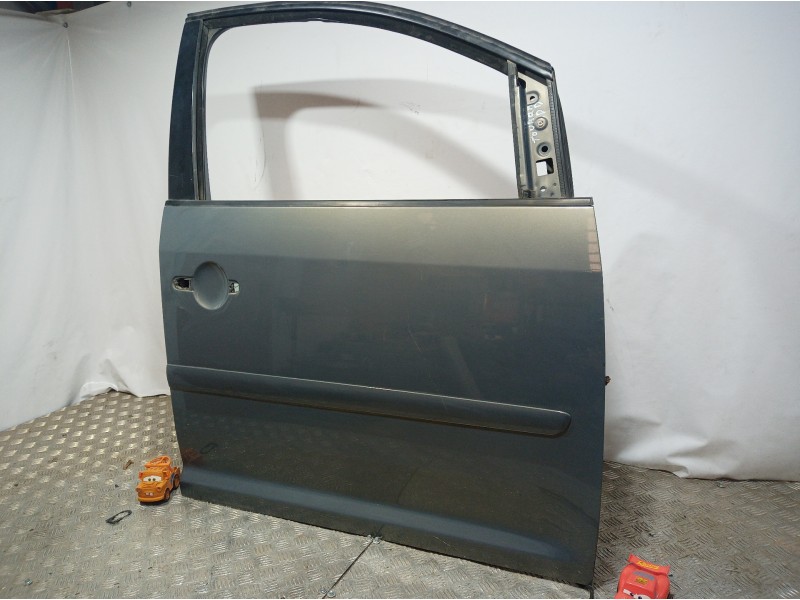 Recambio de puerta delantera derecha para volkswagen touran (1t1) referencia OEM IAM   