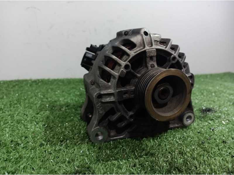 Recambio de alternador para peugeot 107 referencia OEM IAM 9656003780 9656003780 2543215A