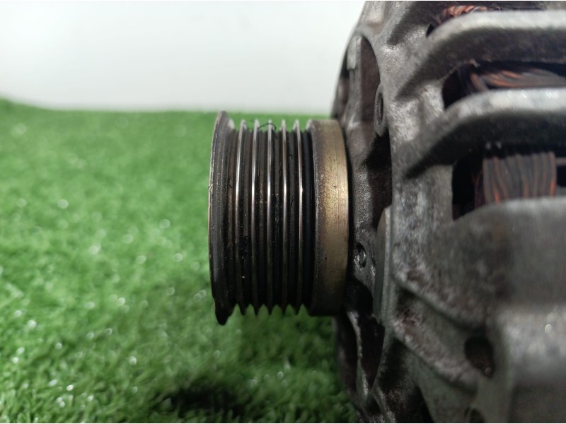 Recambio de alternador para peugeot 107 referencia OEM IAM 9656003780 9656003780 2543215A