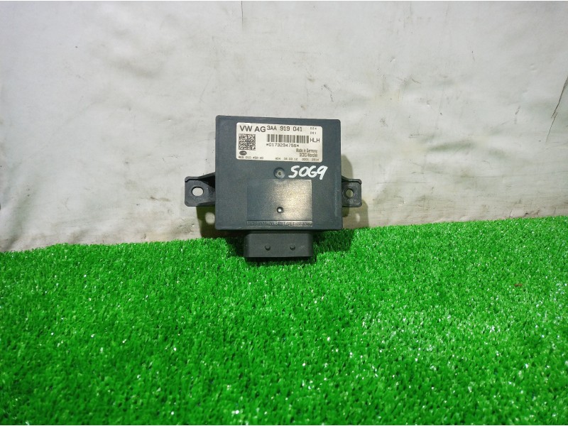 Recambio de modulo electronico para volkswagen passat lim. (362) exclusive bluemotion referencia OEM IAM 8ES01045240 8ES01045240