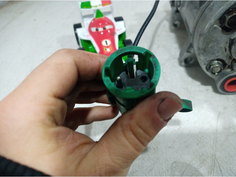 Recambio de compresor aire acondicionado para peugeot 307 break / sw (s1) 1.6 hdi referencia OEM IAM   