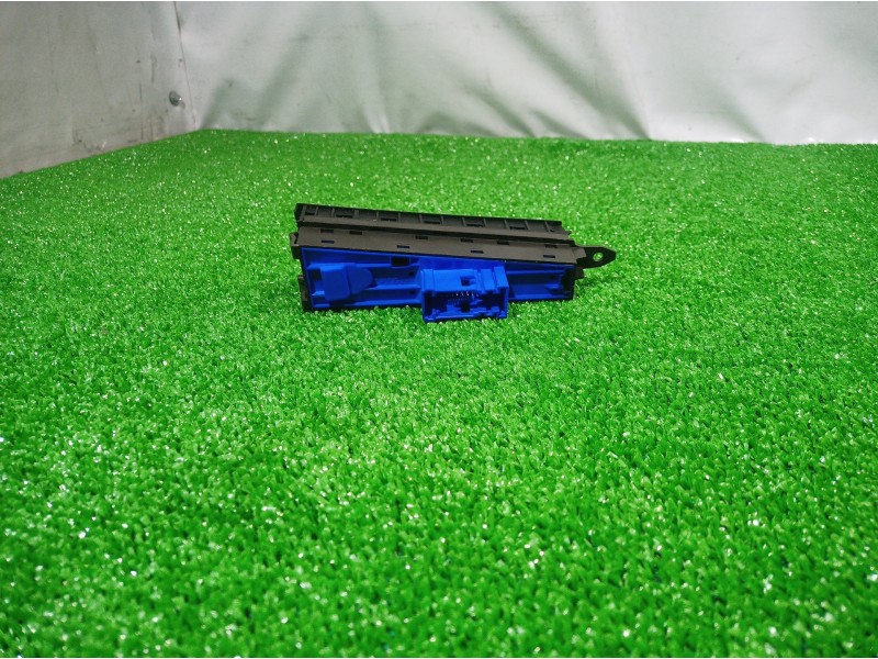 Recambio de interruptor para volkswagen passat lim. (362) exclusive bluemotion referencia OEM IAM 3AC927137J 3AC927137J 3AC92713