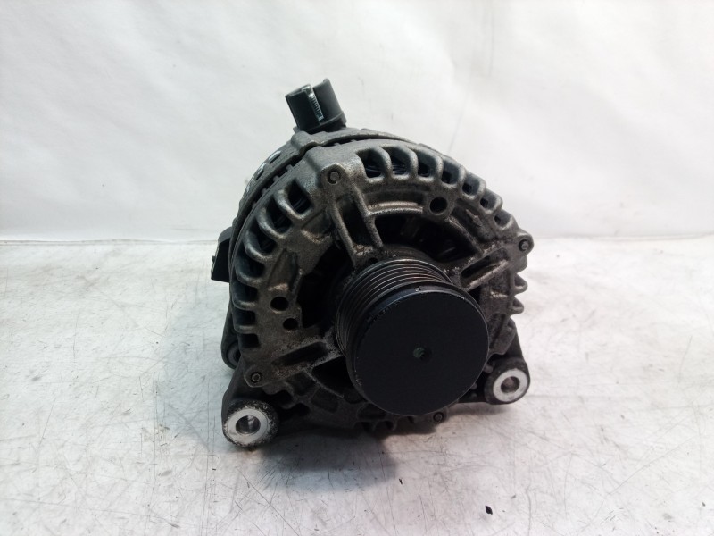 Recambio de alternador para ford mondeo ber. (ca2) limited edition referencia OEM IAM 0121615021 0121615021 0121615021