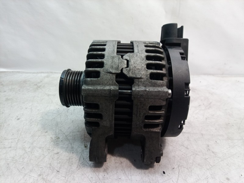 Recambio de alternador para ford mondeo ber. (ca2) limited edition referencia OEM IAM 0121615021 0121615021 0121615021