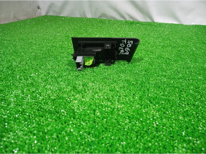 Recambio de mando elevalunas trasero derecho para volkswagen passat lim. (362) exclusive bluemotion referencia OEM IAM 3AA868750