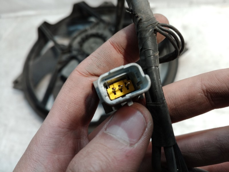 Recambio de electroventilador para peugeot 407 sport referencia OEM IAM   