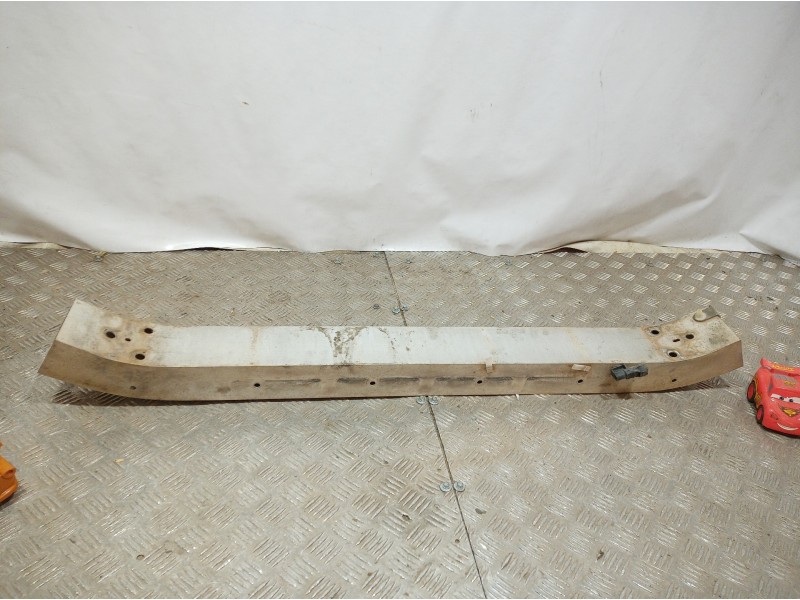 Recambio de refuerzo paragolpes delantero para lexus ls400 (ucf20) básico (ucf 20) referencia OEM IAM   