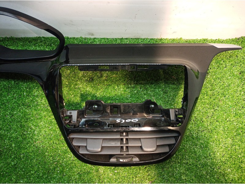 Recambio de moldura interior para peugeot 208 active referencia OEM IAM 967383007 967383007 1097753X