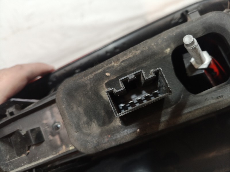 Recambio de piloto trasero izquierdo para ford fusion (cbk) ambiente referencia OEM IAM   