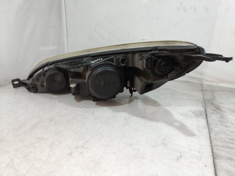 Recambio de faro derecho para peugeot 407 sport referencia OEM IAM 0301213272 0301213272 0301213272