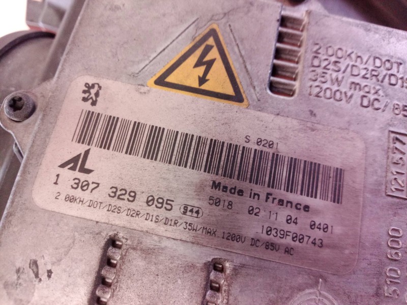 Recambio de faro derecho para peugeot 407 sport referencia OEM IAM 0301213272 0301213272 0301213272