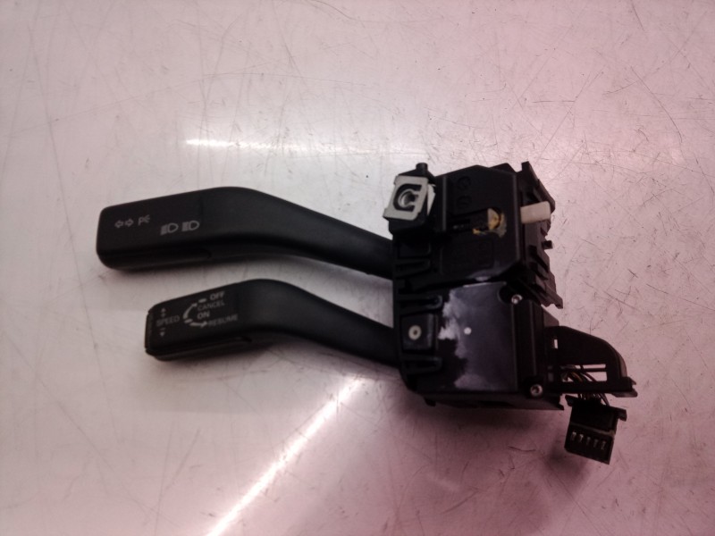 Recambio de mando intermitentes para audi a3 (8p) 2.0 tdi ambiente referencia OEM IAM 01303600 01303600 8P0953513