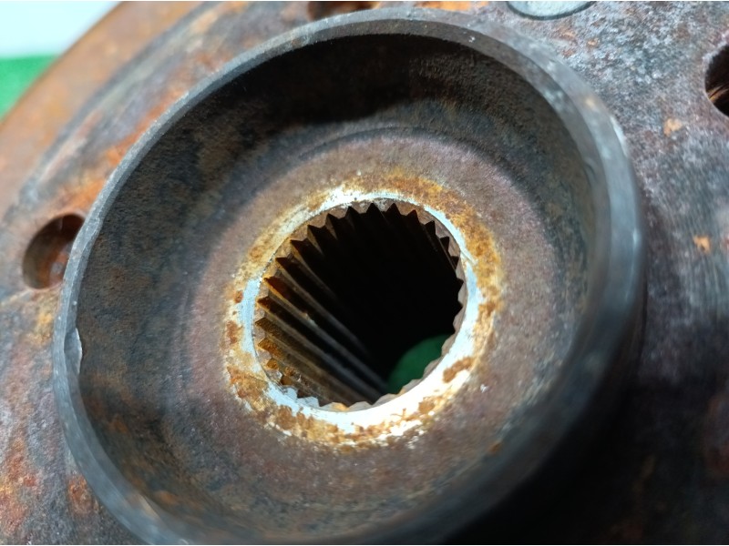 Recambio de mangueta delantera derecha para opel vivaro combi 2.9t corto referencia OEM IAM   