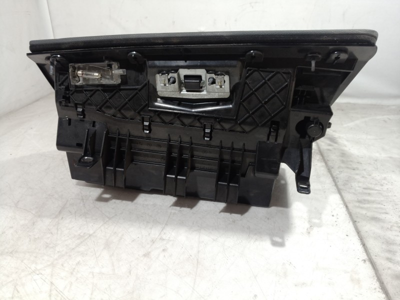 Recambio de guantera para bmw serie 3 touring (e91) 318d referencia OEM IAM   