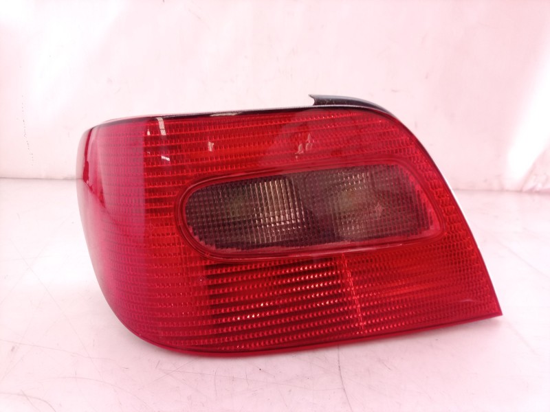 Recambio de piloto trasero izquierdo para citroën xsara berlina 1.6 16v chrono referencia OEM IAM 6350P0  