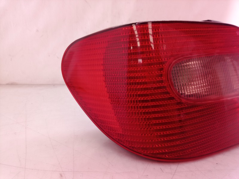 Recambio de piloto trasero izquierdo para citroën xsara berlina 1.6 16v chrono referencia OEM IAM 6350P0  