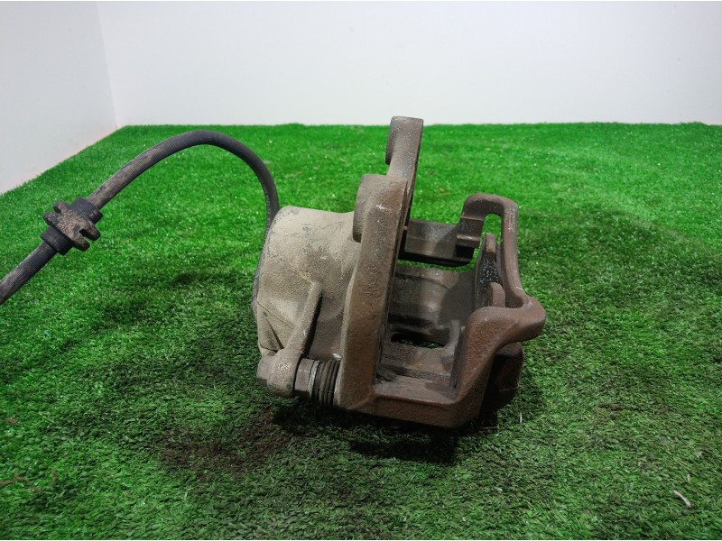 Recambio de pinza freno delantera derecha para opel insignia sports tourer cosmo referencia OEM IAM 13229152 13229152 13229152