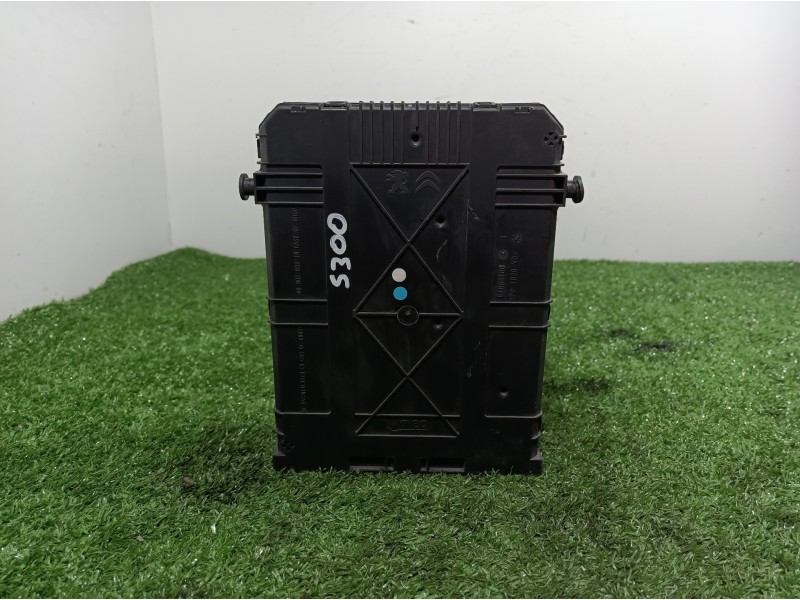 Recambio de caja reles / fusibles para peugeot 208 active referencia OEM IAM 9807531680 9807531680 E1111751