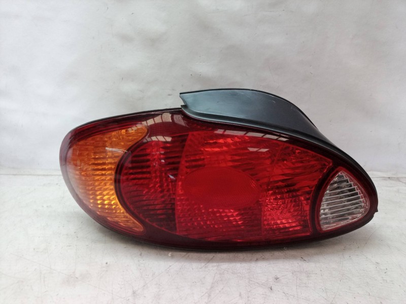 Recambio de piloto trasero izquierdo para hyundai lantra berlina (rd) 1.9 d gls referencia OEM IAM    Recambio de piloto trasero izquierdo para hyundai lantra berlina (rd) 1.9 d gls referencia OEM IAM