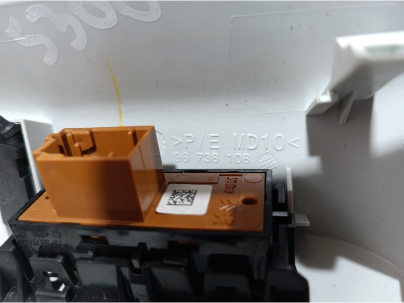 Recambio de luz interior para peugeot 208 active referencia OEM IAM 96781445PR01 96781445PR01 96738108
