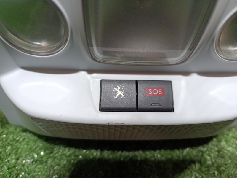 Recambio de luz interior para peugeot 208 active referencia OEM IAM 96781445PR01 96781445PR01 96738108