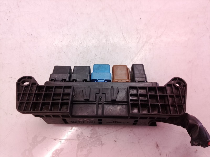 Recambio de caja reles / fusibles para nissan terrano/terrano.ii (r20) elegance referencia OEM IAM 71543024 71543024 71543024