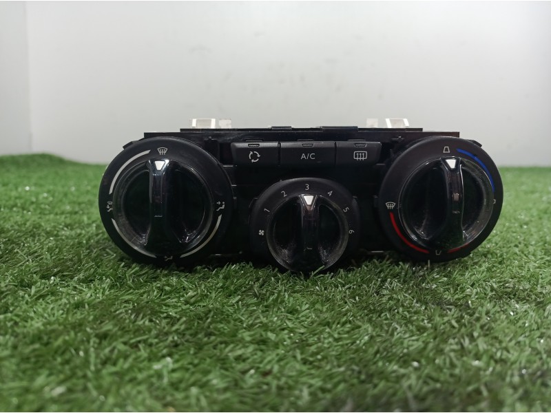 Recambio de mando calefaccion / aire acondicionado para peugeot 208 active referencia OEM IAM 96722483ZD 96722483ZD E1063173