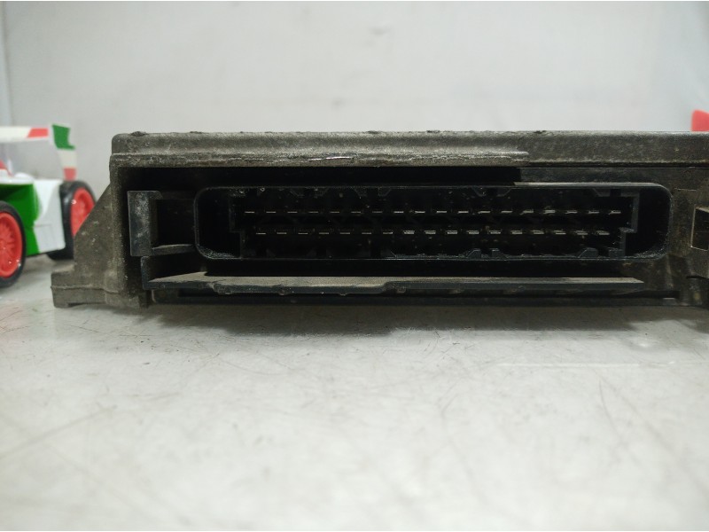 Recambio de centralita motor uce para fiat punto berlina (176) 60 cult referencia OEM IAM 46545152 46545152 46545152