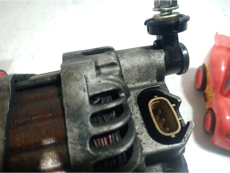 Recambio de alternador para nissan cabstar 09.06 referencia OEM IAM 23100EB31A 23100EB31A 23100EB31