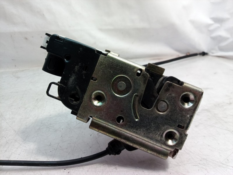 Recambio de cerradura puerta delantera izquierda para citroën c3 1.4 audace referencia OEM IAM 46982980 46982980 46982980