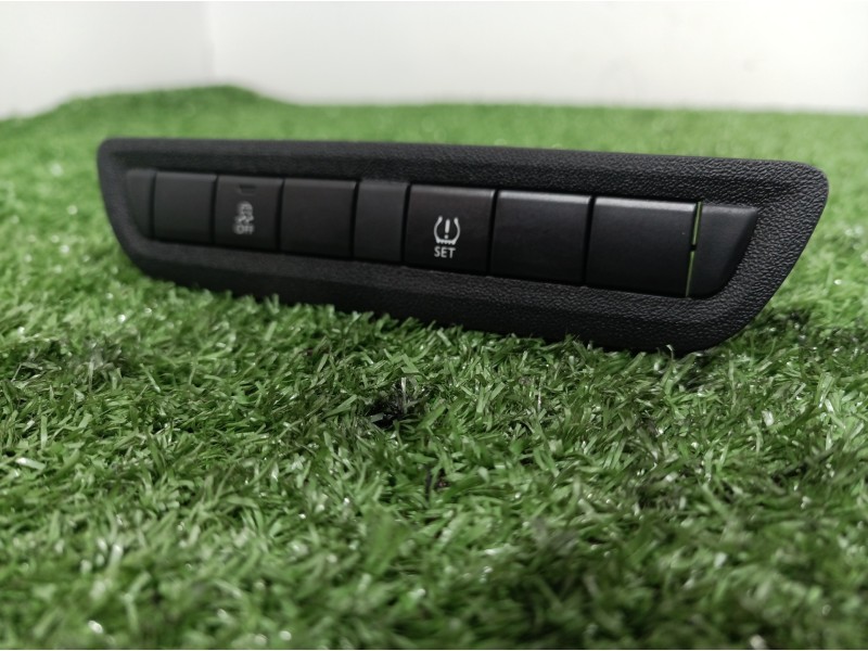 Recambio de interruptor para peugeot 208 active referencia OEM IAM   