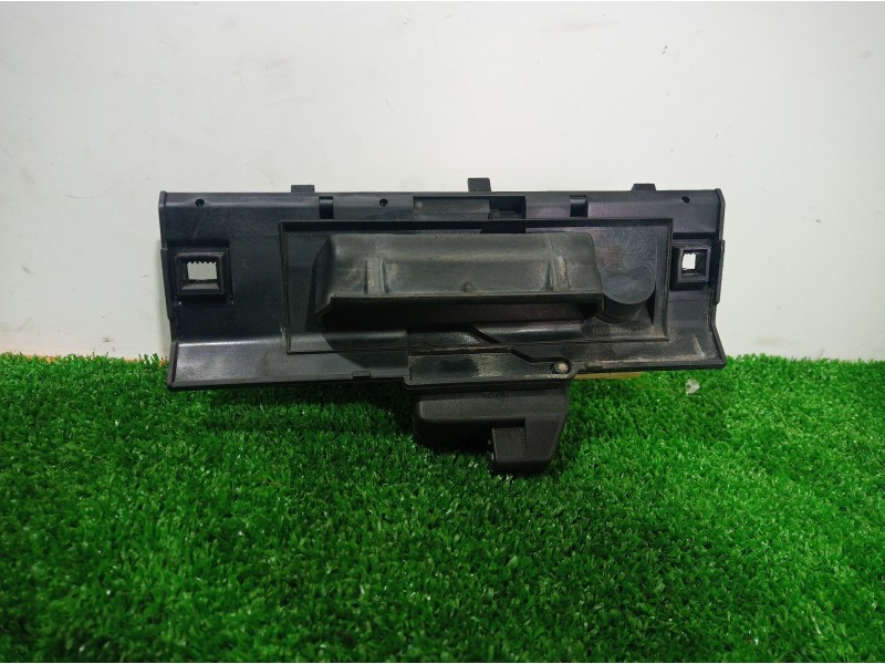 Recambio de maneta exterior porton para peugeot 206 berlina gti referencia OEM IAM N0500055 N0500055 N0500056