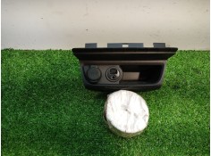 Recambio de cenicero para peugeot 208 active referencia OEM IAM 9674655277 9674655277 1131227X