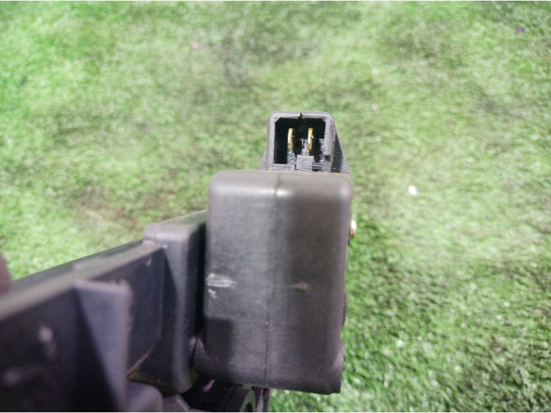 Recambio de maneta exterior porton para peugeot 206 berlina gti referencia OEM IAM N0500055 N0500055 N0500056