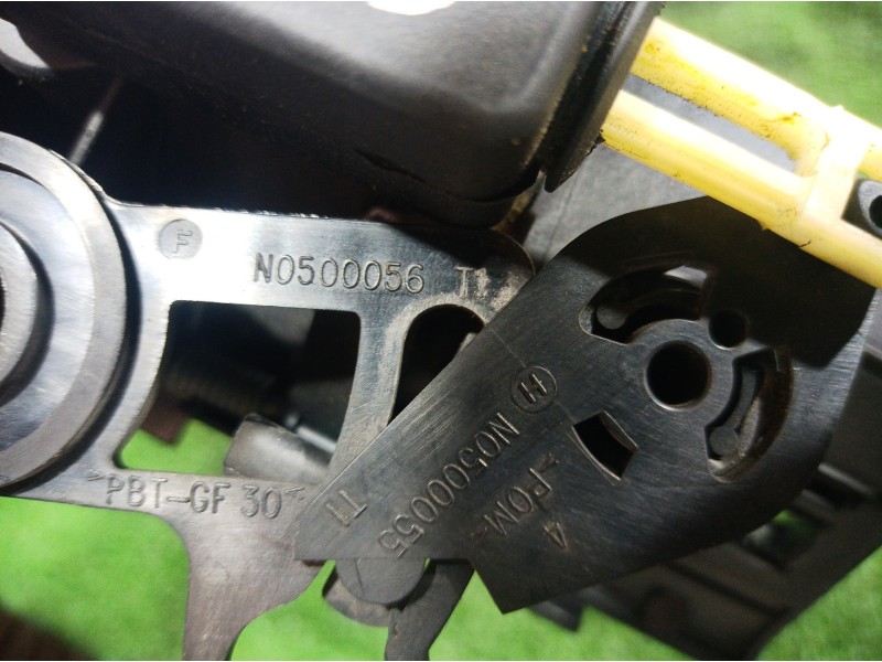 Recambio de maneta exterior porton para peugeot 206 berlina gti referencia OEM IAM N0500055 N0500055 N0500056